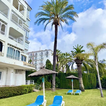 En Puerto Banus Jardines Tropicales1 Apartment