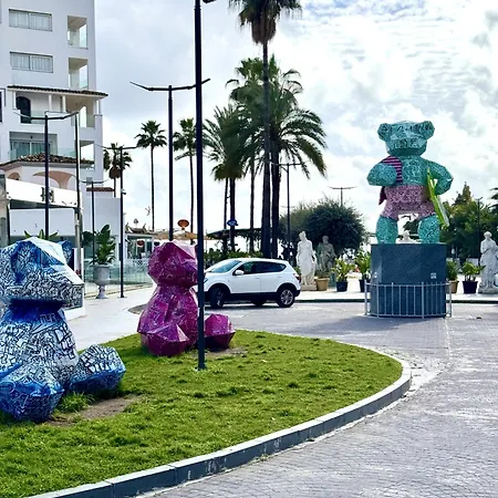 En Puerto Banus Jardines Tropicales1 Apartment