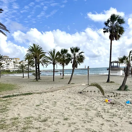 En Puerto Banus Jardines Tropicales1 Apartment *